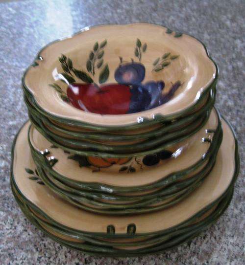FOUR SET DINNER PLATES