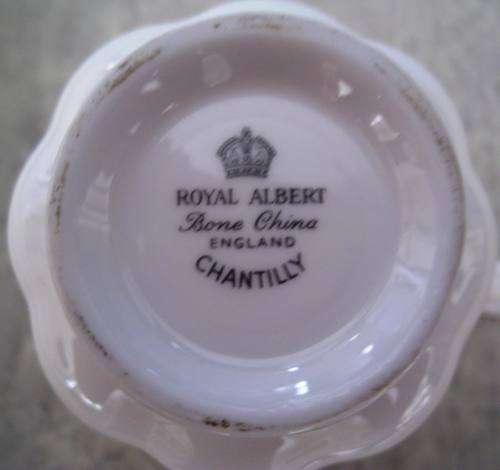 ROYAL ALBERT "CHANTILLY" TRIO