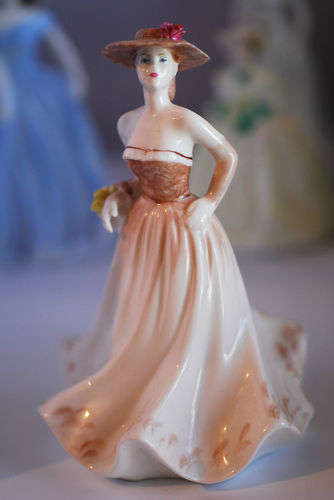 COALPORT PORCELAIN FIGURINE ' MERYL '