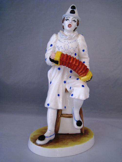Coalport Figurine 'White Faced Serenade' Cavalcade of Clowns