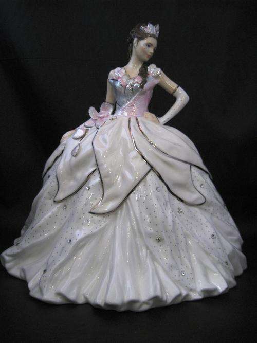 Royal Staffordshire's Gypsy Bride, by Thelma Madine