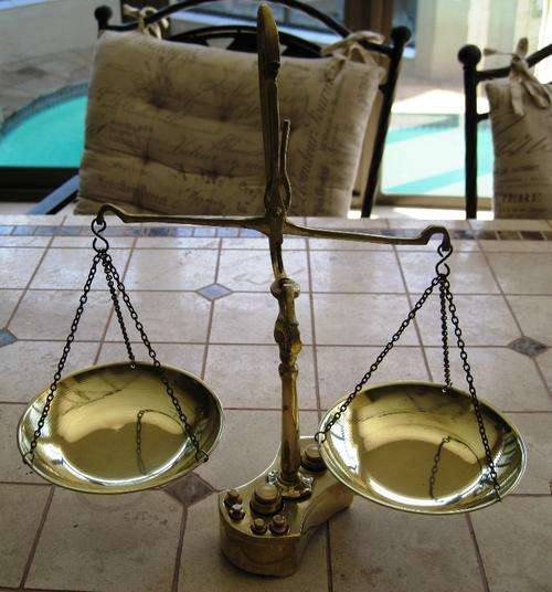 BRASS SCALE FROM GREECE - PERFECT CONDITION