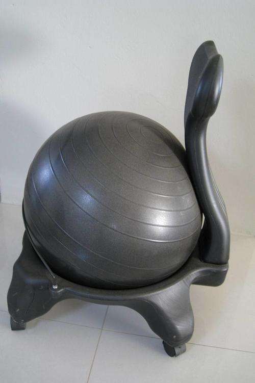 PHYSIOTHERAPIST STOOL IN PERFECT CONDITION