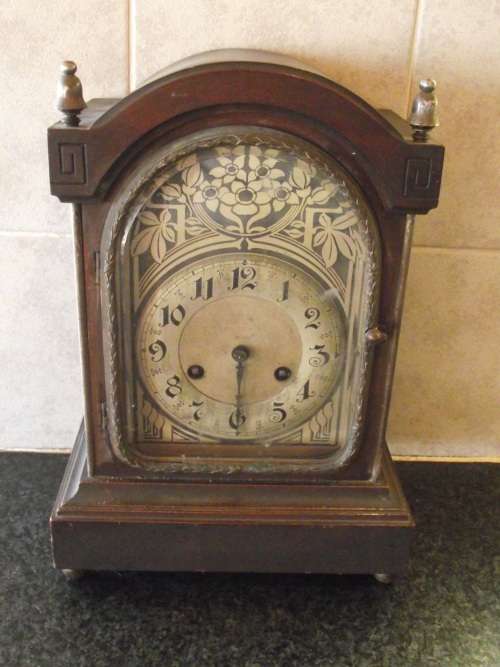 Antique JUNGHANS B06 Germany Mantle Shelf Clock Mahogany Case Mantel Clock