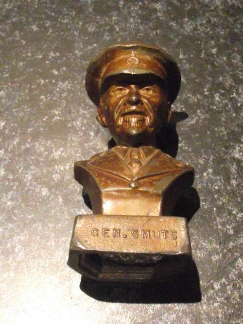 GENERAL SMUTS - SMALL CAST METAL BUST SCULPTURE