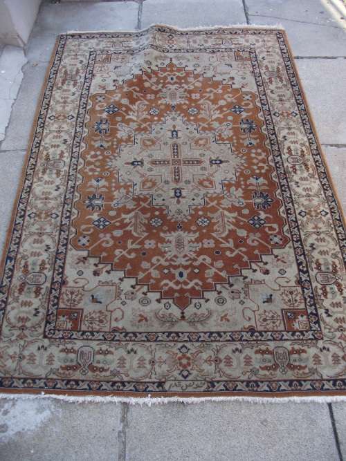 HAND WOVEN PERSIAN RUG