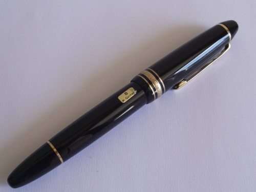 AMAZING VINTAGE MONTBLANC MEISTERSTUCK NO: 146 FOUNTAIN PEN WITH 14CT GOLD NIB