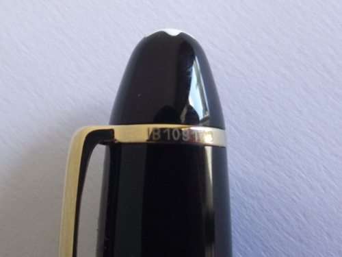 AMAZING VINTAGE MONTBLANC MEISTERSTUCK NO: 146 FOUNTAIN PEN WITH 14CT GOLD NIB