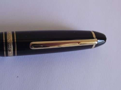 AMAZING VINTAGE MONTBLANC MEISTERSTUCK NO: 146 FOUNTAIN PEN WITH 14CT GOLD NIB
