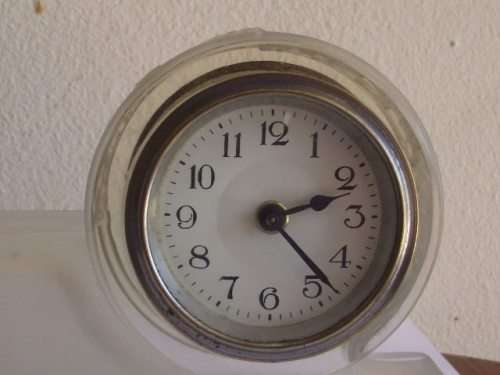 STUNNING FROSTED GLASS DESK CLOCK WITH A MECHANICAL MOVEMENT ( WORKING )