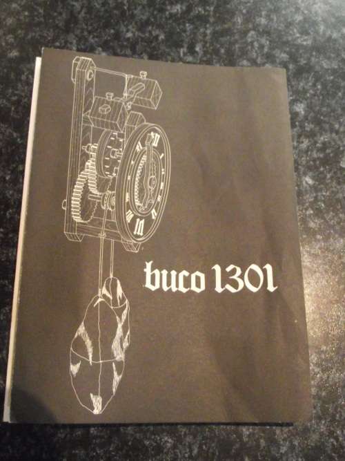 AN INCREDIBLE VINTAGE SWISS MADE "BAUMANN A.G. BUCO 1301" WOODEN GEAR WEIGHT DRIVEN WALL CLOCK