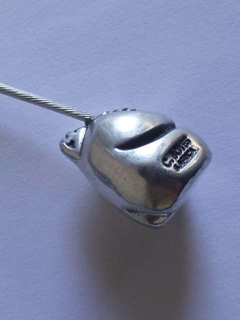 LOVELY CARROL BOYES PHOTO HOLDER WITH CLIP, IN ORIGINAL PACKAGING