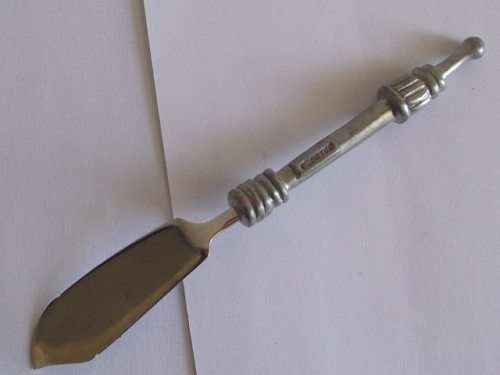 CARROL BOYES FISH/BUTTER KNIFE