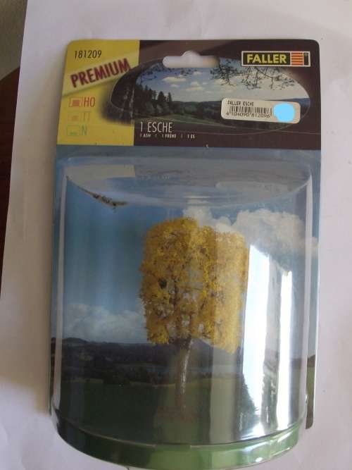 FALLER HO SCALE ASH TREE --- 181209
