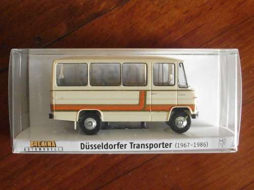 BREKINA HO SCALE DUSSELDORFER TRANSPORTER  ( 1967 - 1986 )