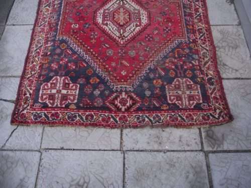 LOVELY VINTAGE HAND WOVEN PERSIAN CARPET