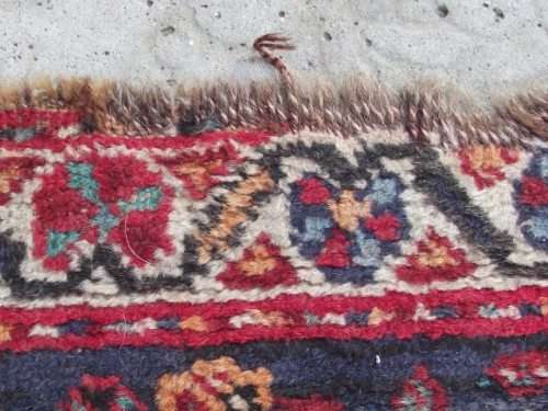 LOVELY VINTAGE HAND WOVEN PERSIAN CARPET