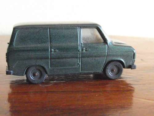 HERPA HO SCALE FORD TRANSIT