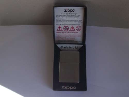 AUTHENTIC ZIPPO BRUSHED CHROME IN ORIGINAL PACKAGING