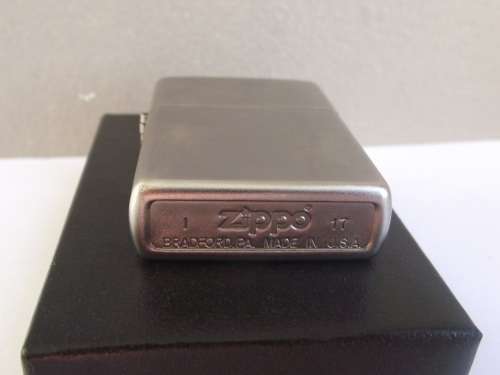 AUTHENTIC ZIPPO BRUSHED CHROME IN ORIGINAL PACKAGING