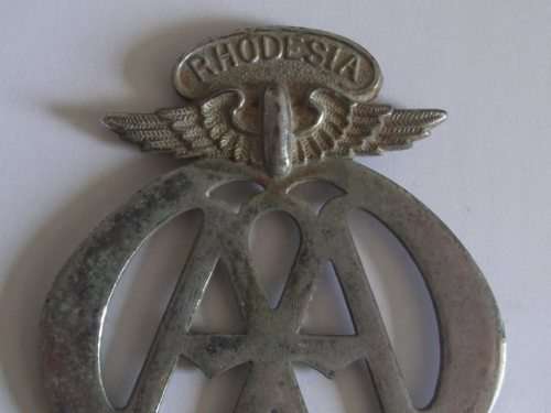 VINATGE RHODESIA AA CAR BADGE ( R12924)