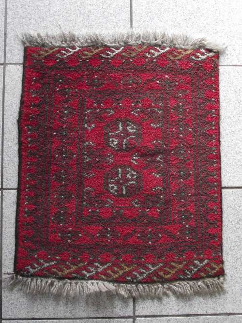 SMALL HAND WOVEN PERSIAN MAT