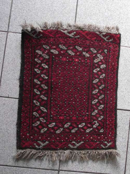 SMALL HAND WOVEN PERSIAN MAT