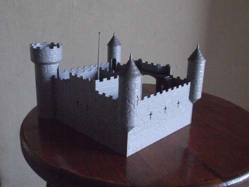HO SCALE CASTLE