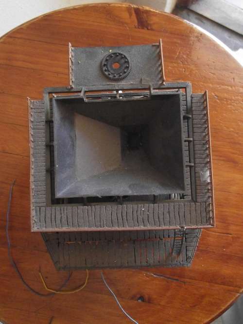HO SCALE CRANE AND COAL LOADER