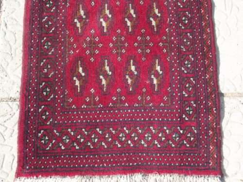 HAND WOVEN PERSIAN CARPET
