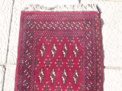 HAND WOVEN PERSIAN CARPET