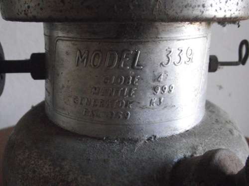 Vintage Coleman Model 339 kerosene pressure lantern