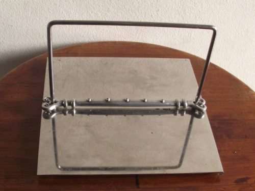 LOVELY CARROL BOYES PEWTER AND STAINLESS STEEL SERVIETTE HOLDER-HEART DESIGN