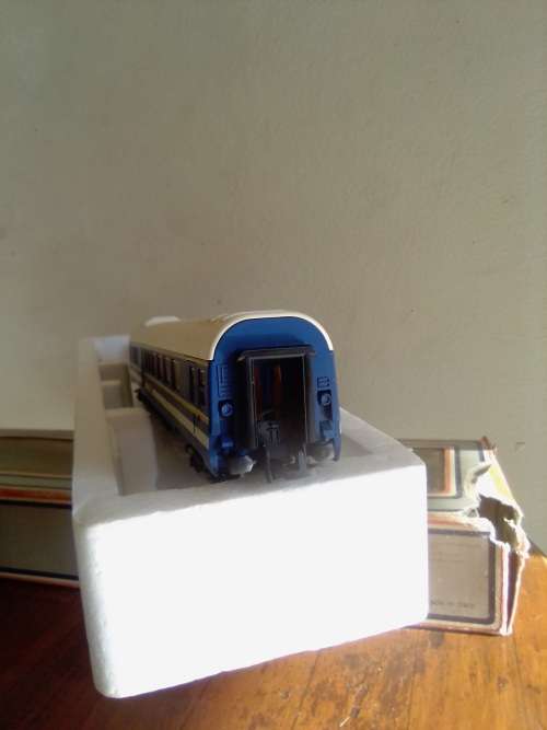 Lima HO Blue Train Generator Car Coach - 309319
