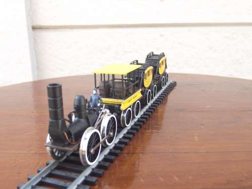 Bachmann H0 - 41-500/43-1045 - 2 X Passenger carriages, Steam locomotive with tender - DeWitt Clinto