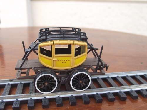 Bachmann H0 - 41-500/43-1045 - 2 X Passenger carriages, Steam locomotive with tender - DeWitt Clinto