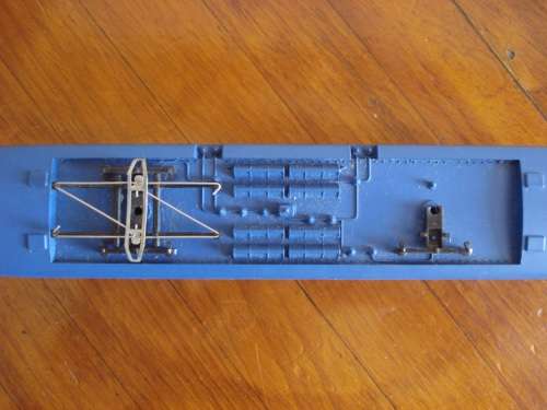 LIMA HO SCALE BLUE TRAIN AND 2 COACHES