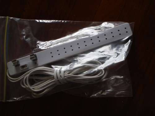 LIGHT EXTENSION CONNECTOR BLOCK