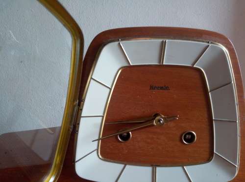 KENZILE MANTEL CLOCK