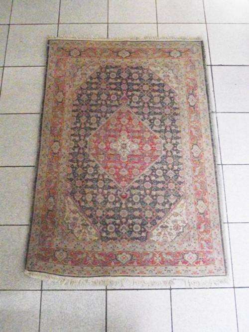 AMAZING HAND WOVEN PERSIAN CARPET