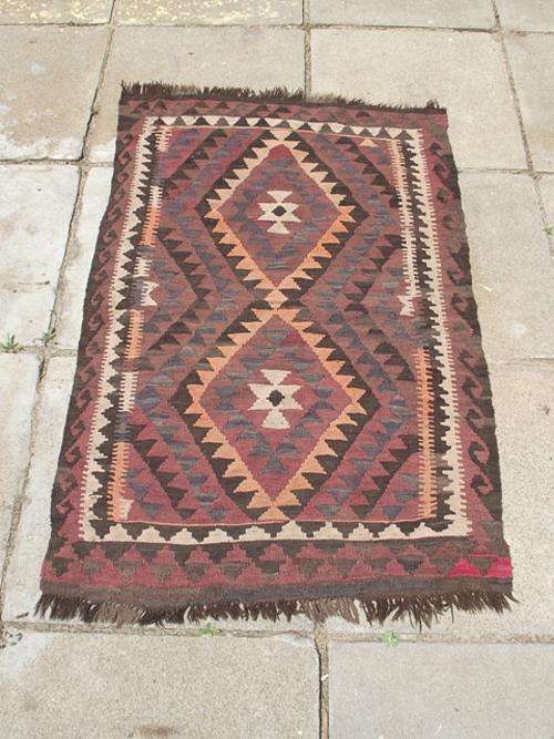 STUNNING HAND WOVEN KILIM CARPET, MADE IN PAKISTAN
