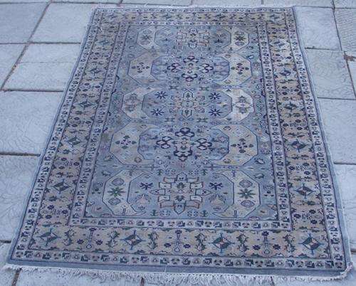 VINTAGE PERSIAN RUG