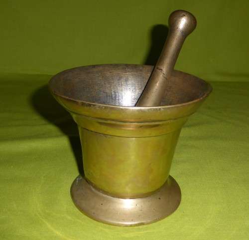 2,5kg's SOLID BRASS!!! Large Antique Pestle and Mortar