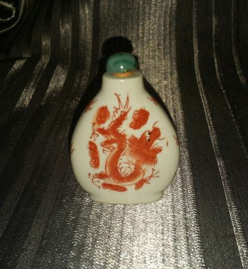 SNUFF BOTTLE!!! Dragon Painted on Both Sides