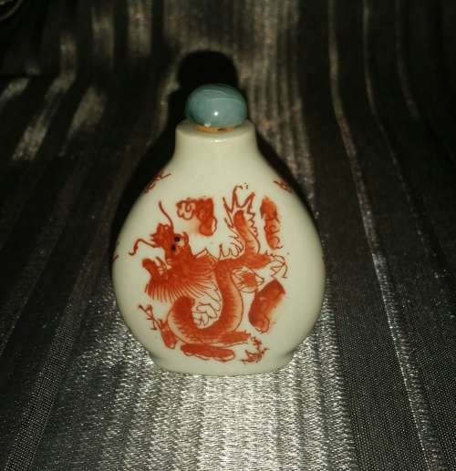 SNUFF BOTTLE!!! Dragon Painted on Both Sides