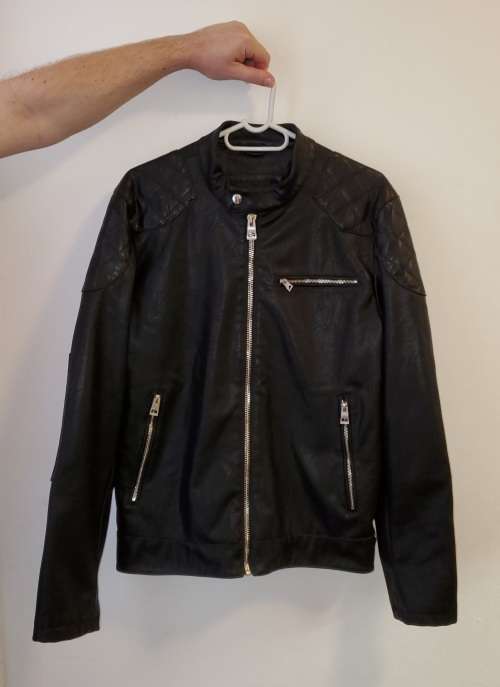 BRAND NEW! Genuine GUESS Leather Jacket (bought in America)