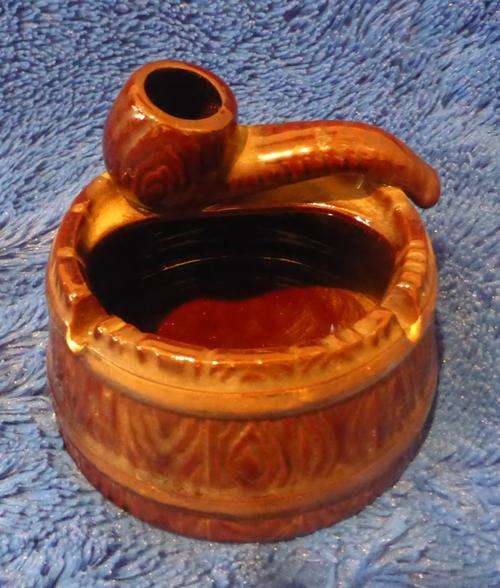 Porcelain / Ceramic Ashtray with Pipe Attached - FREE POSTAGE!