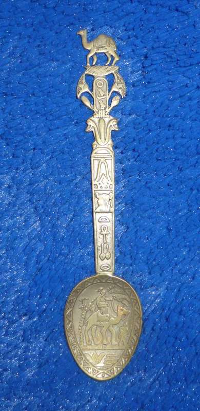 Highly Collectible, Amazing Detail, Spoon with Markings - FREE POSTAGE!