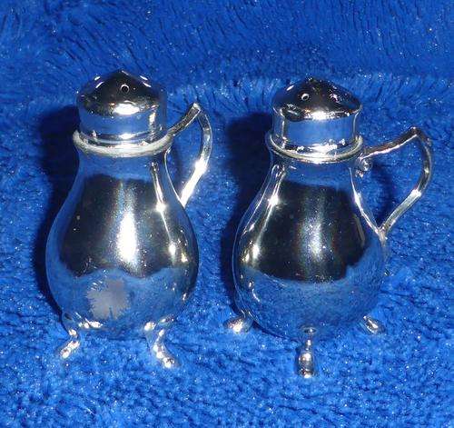 Swan "T" Motif, Salt & Pepper Shakers