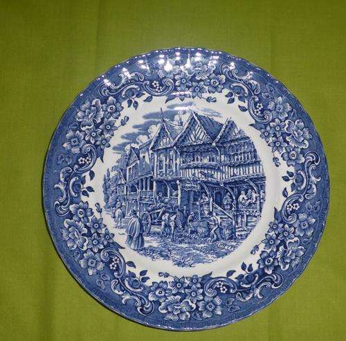 ROYAL TUDOR WARE Made In England Hand-Engraved Plate